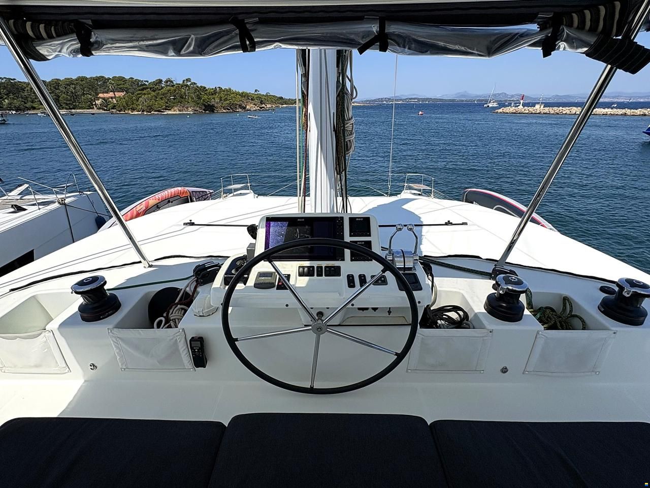 Lagoon 50