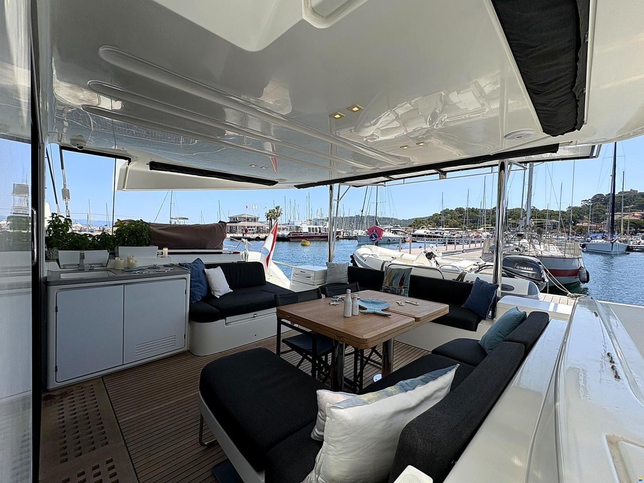Lagoon 50