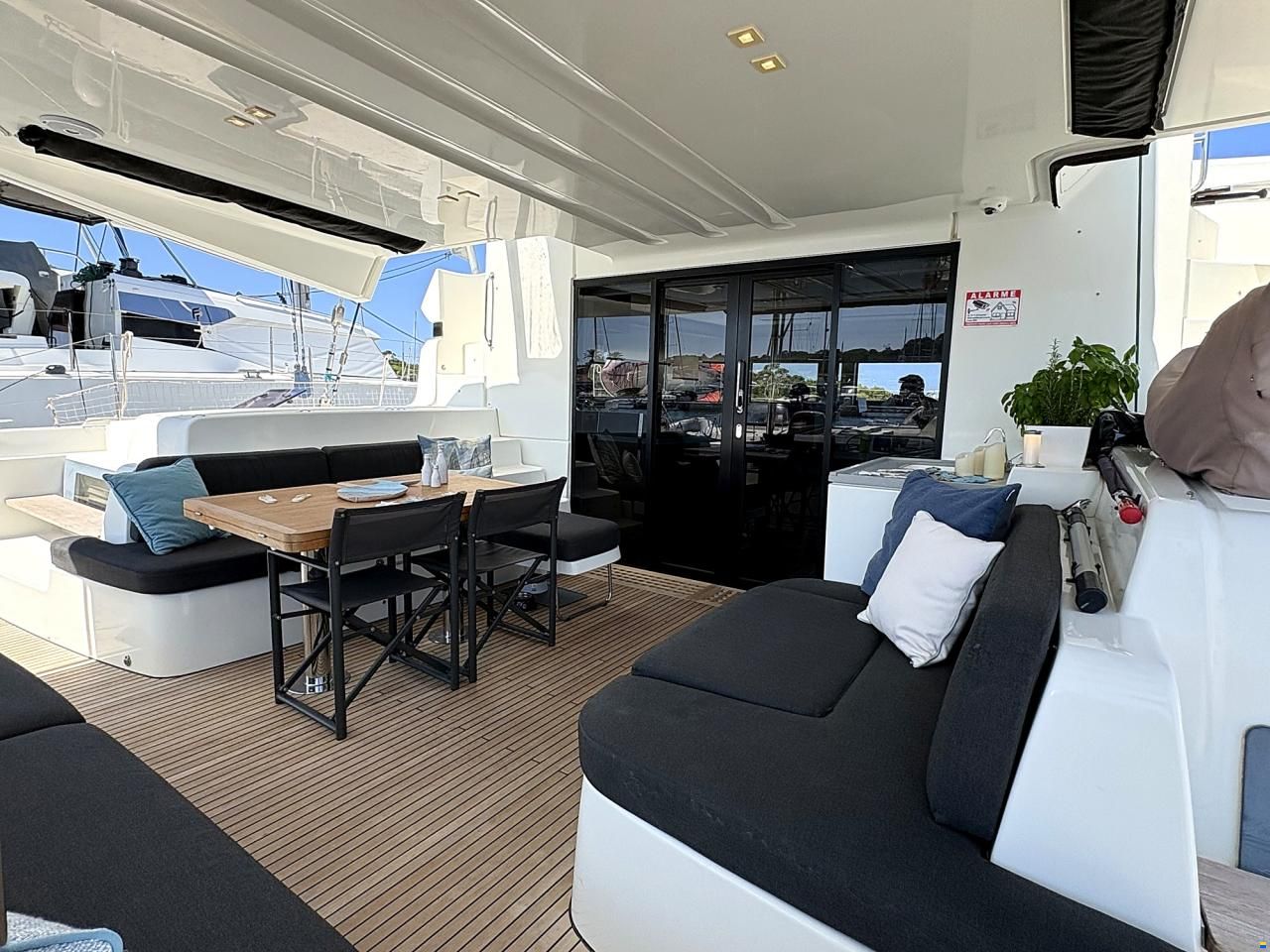Lagoon 50