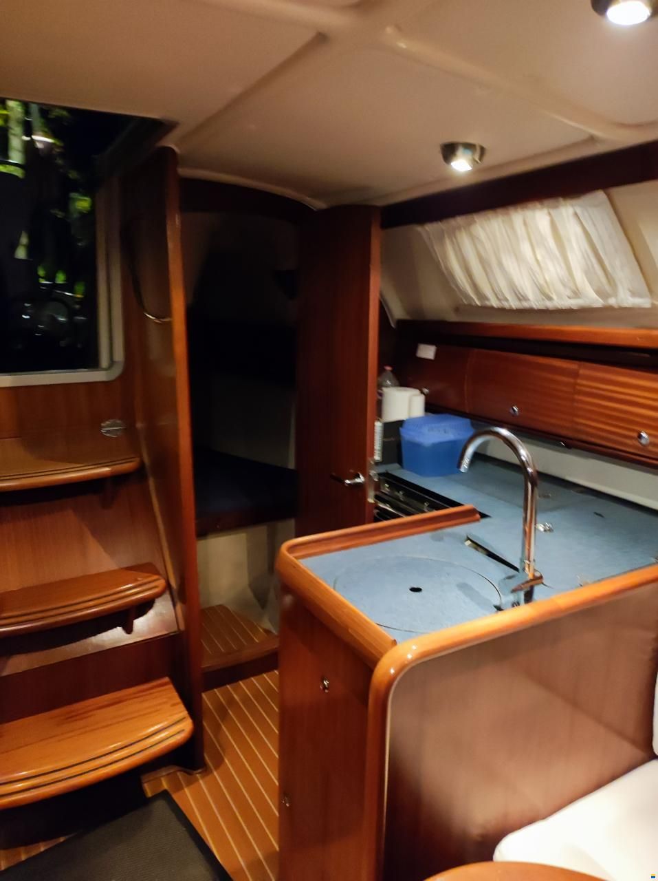 Bavaria 32