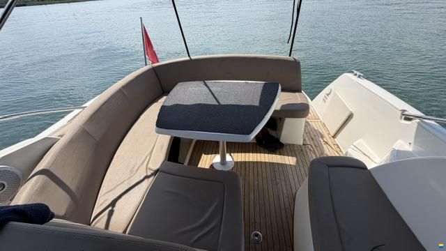Jeanneau Leader 8