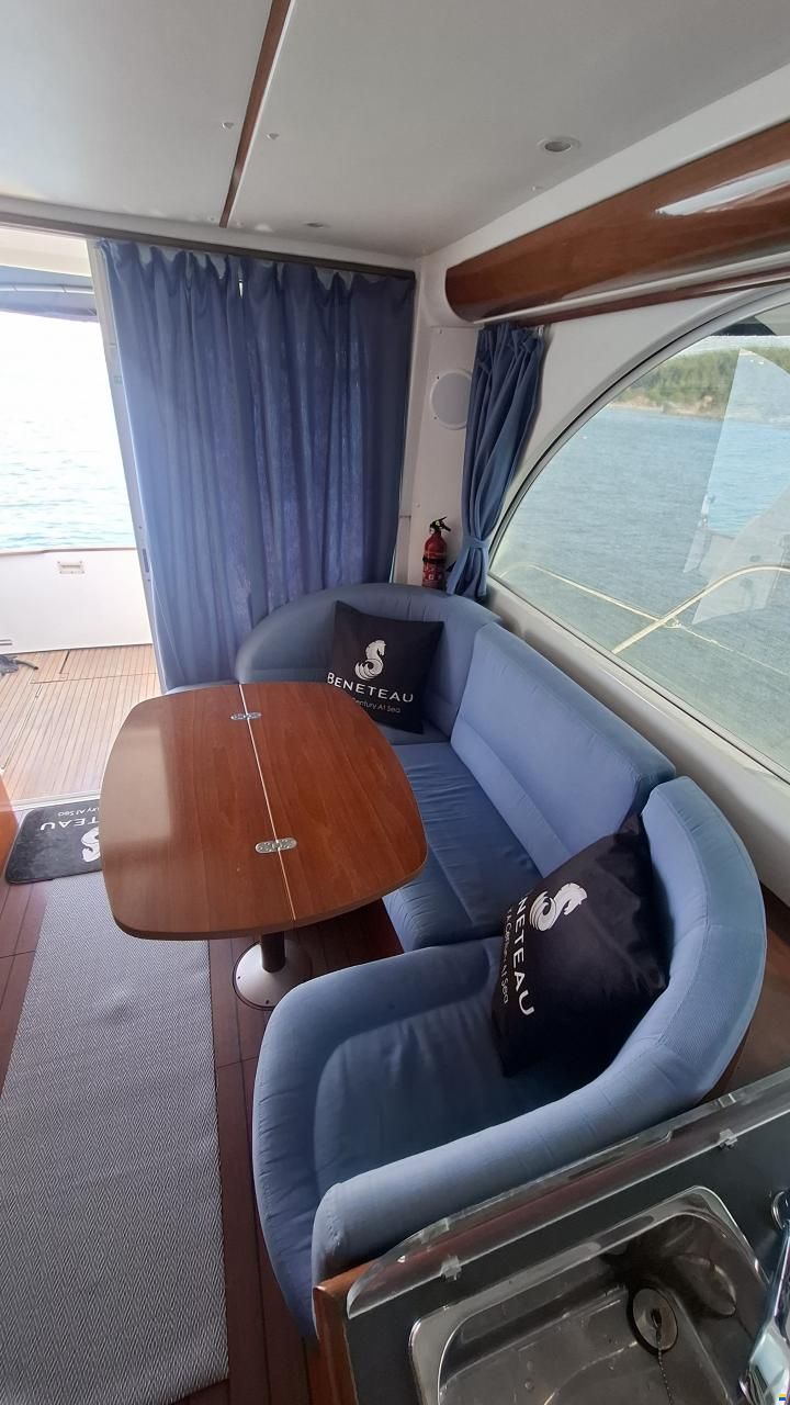 Beneteau Antares 980 Fly