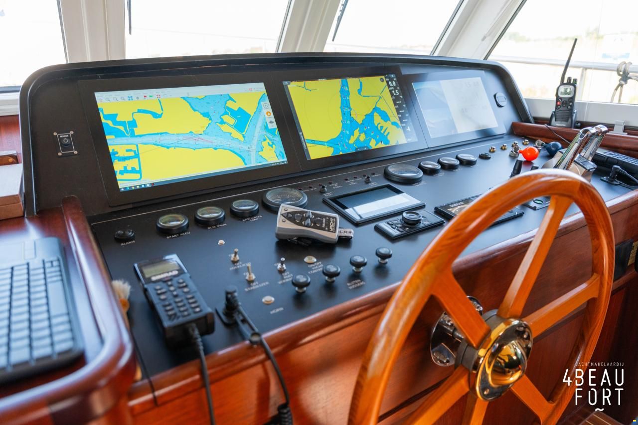 Altena 53 Custom Trawler