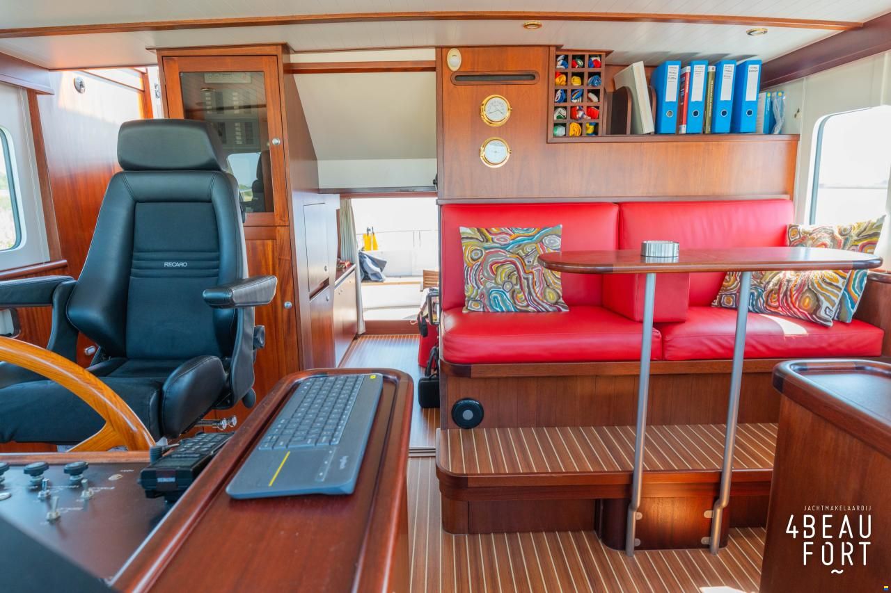 Altena 53 Custom Trawler