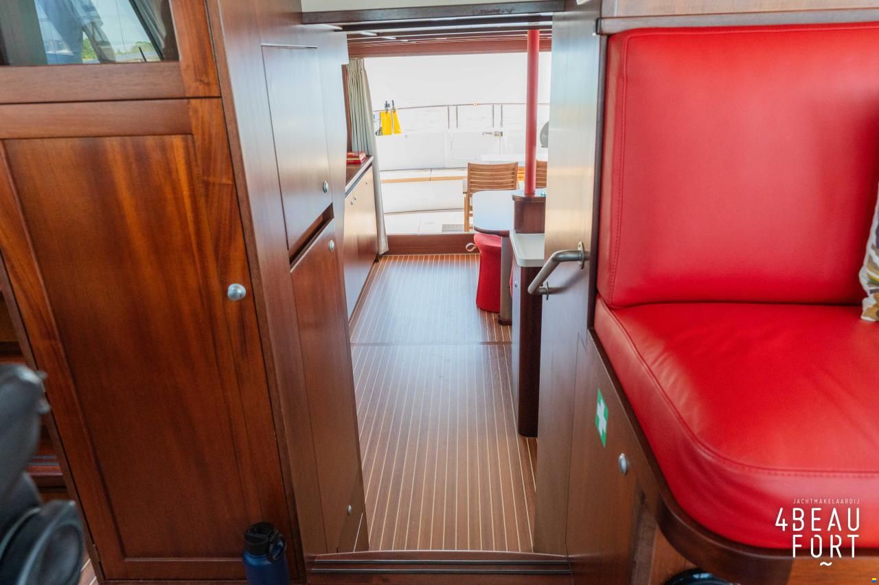 Altena 53 Custom Trawler