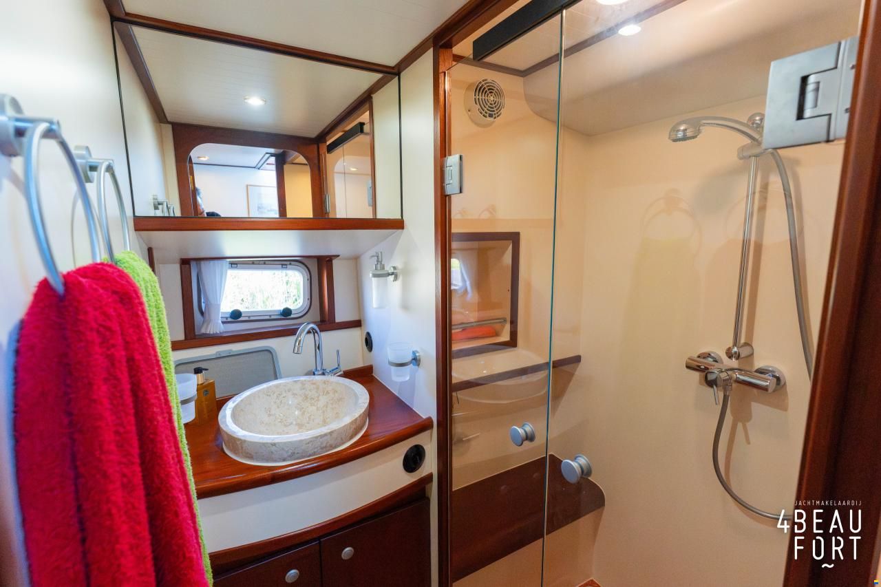 Altena 53 Custom Trawler