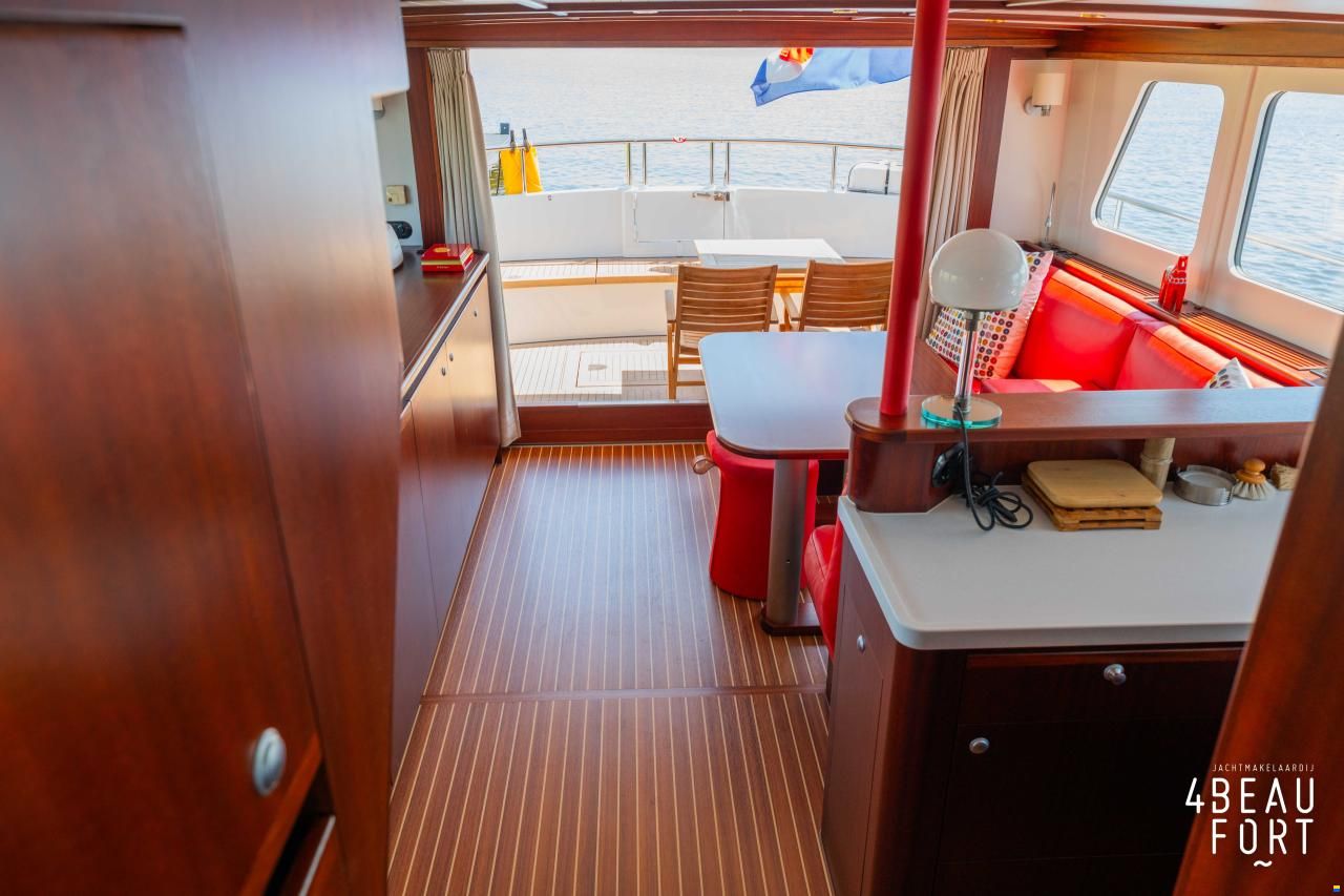 Altena 53 Custom Trawler