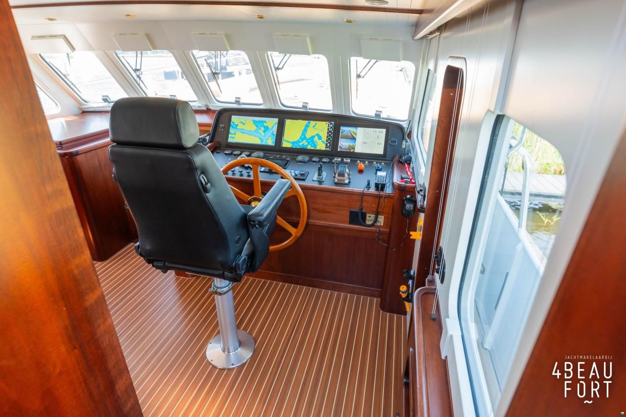 Altena 53 Custom Trawler
