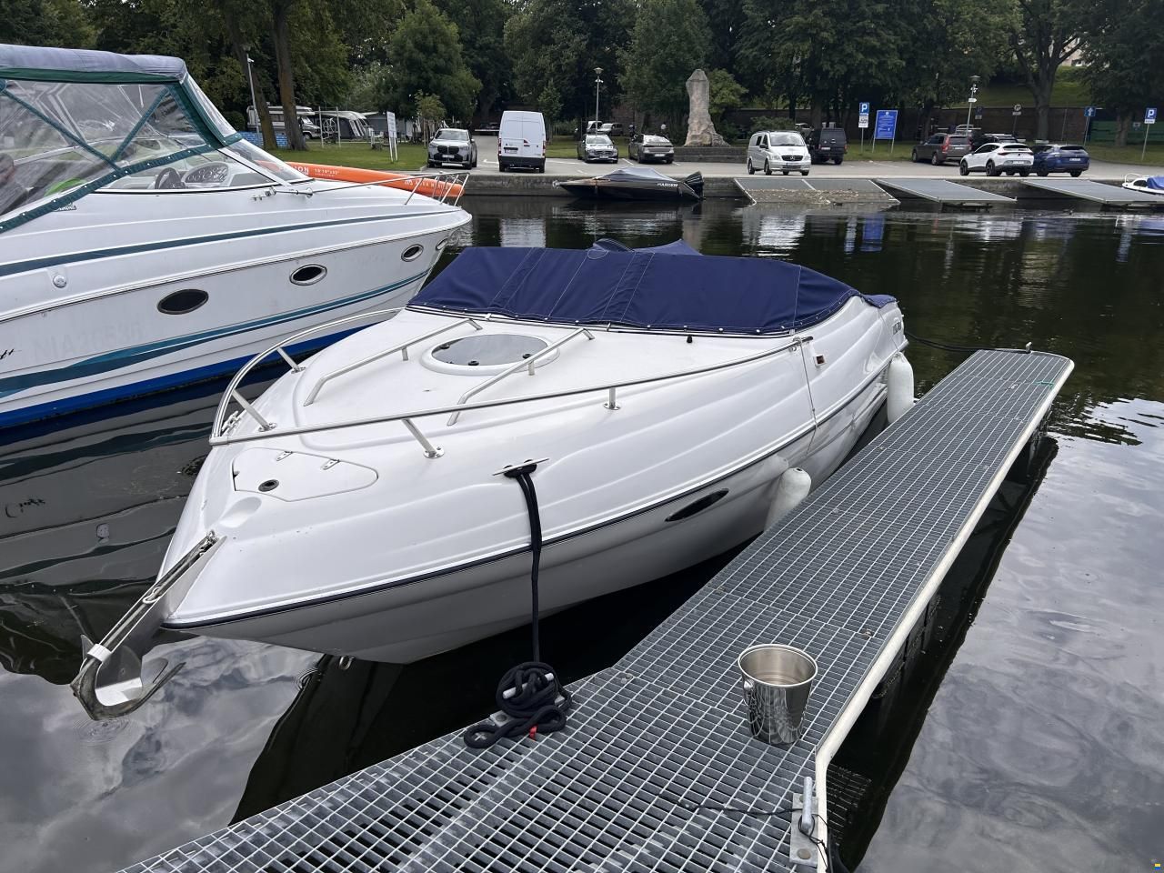Four Winns 225 sundower