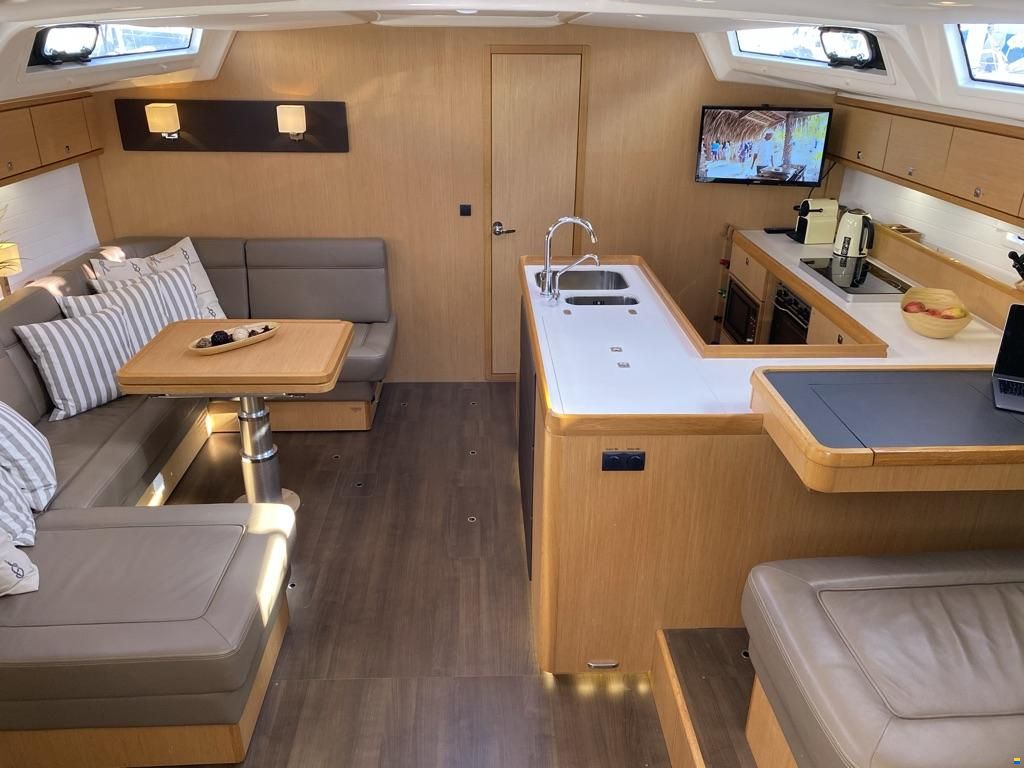 Bavaria Cruiser 56