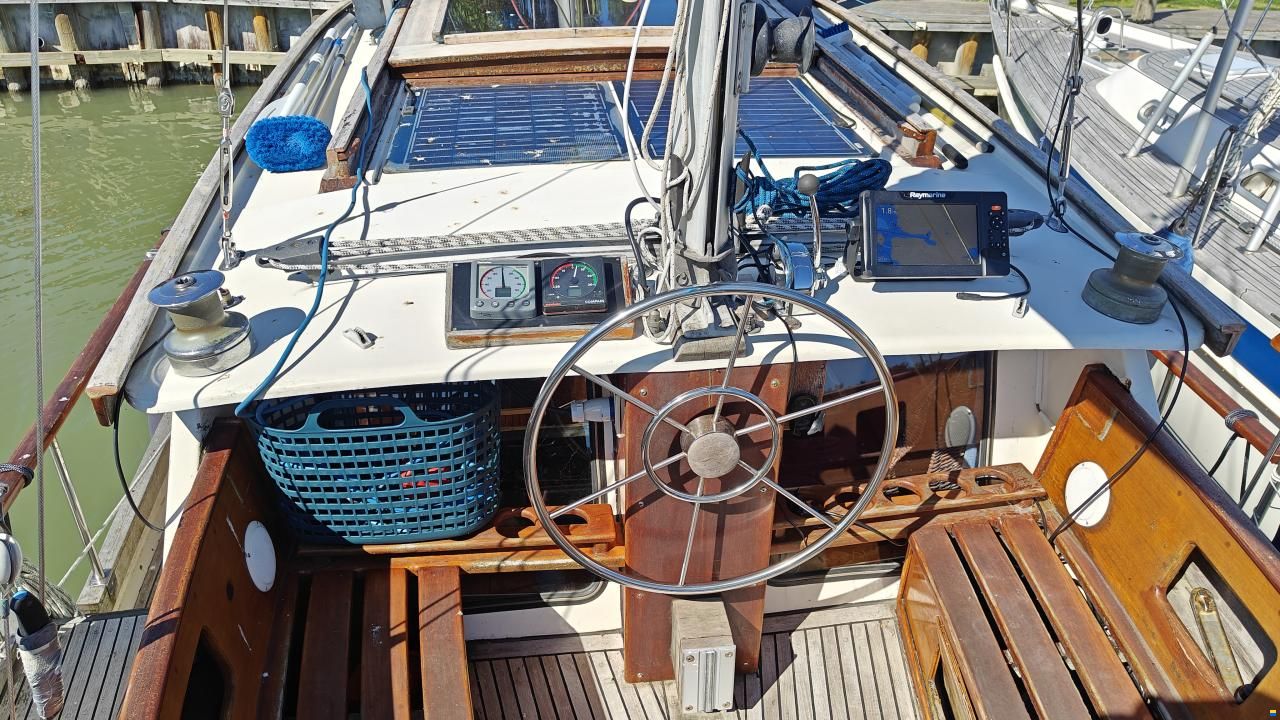 Sitala Yachts Nauticat 38
