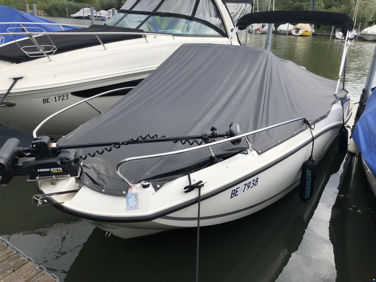 Quicksilver Activ 605 Sundeck