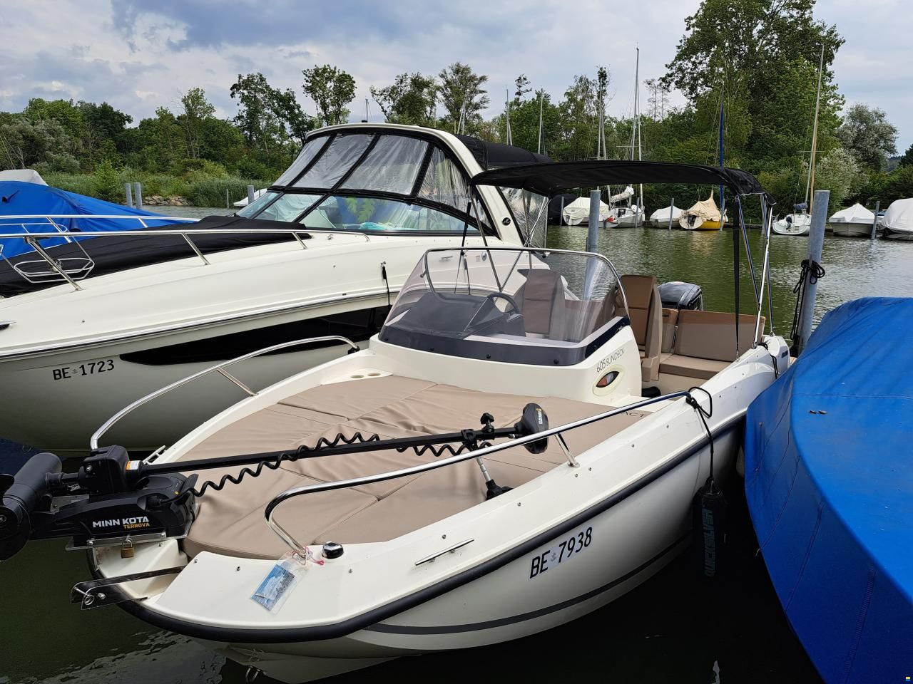 Quicksilver Activ 605 Sundeck