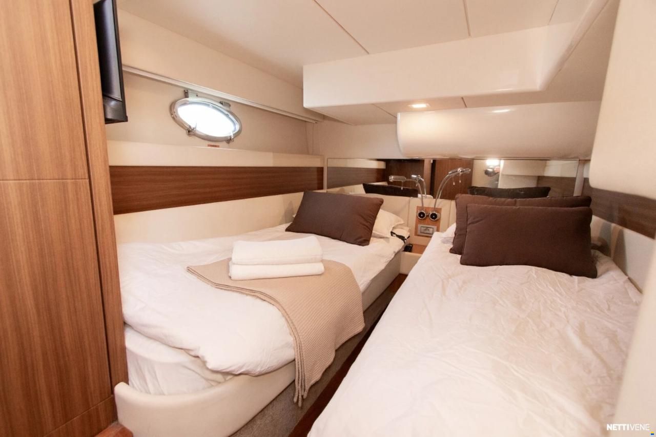 Rodman Muse 44