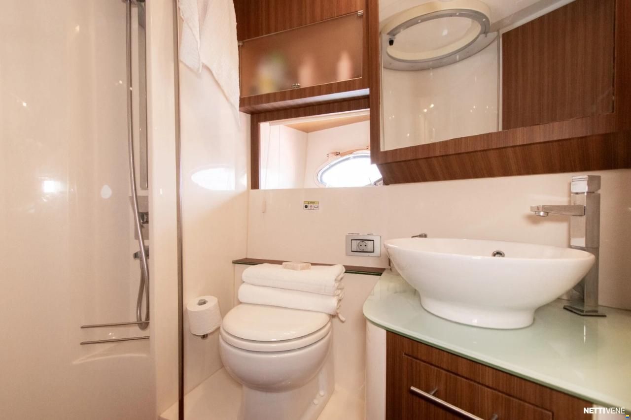 Rodman Muse 44