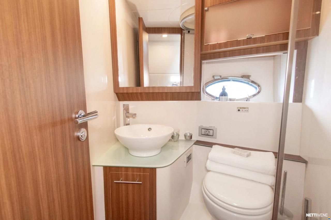 Rodman Muse 44