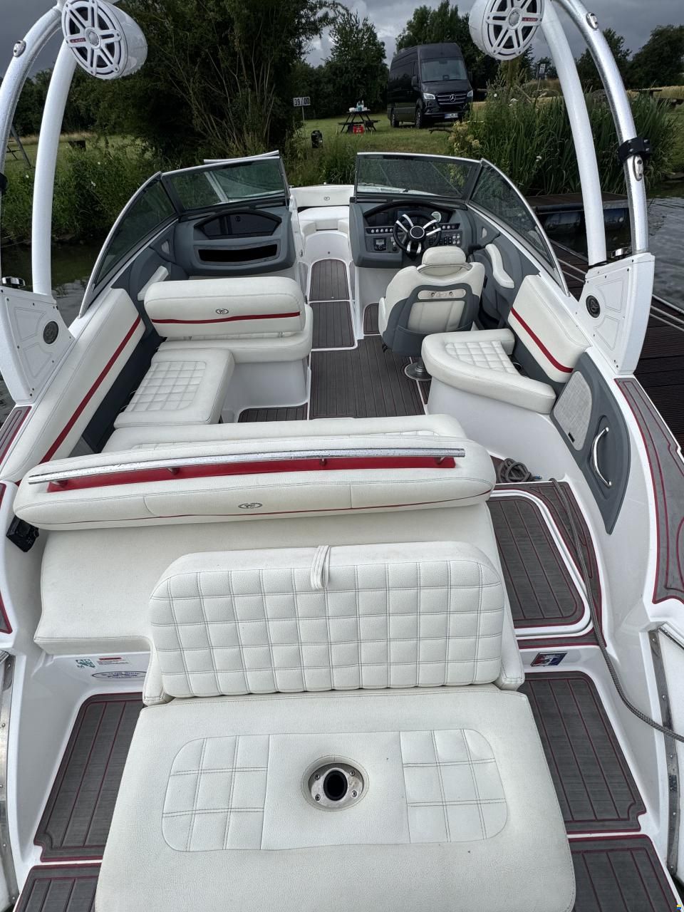 Cobalt R3 Surf