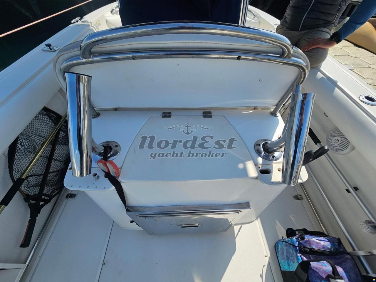Boston Whaler 240 Outrage
