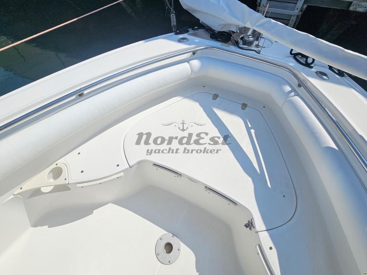 Boston Whaler 240 Outrage