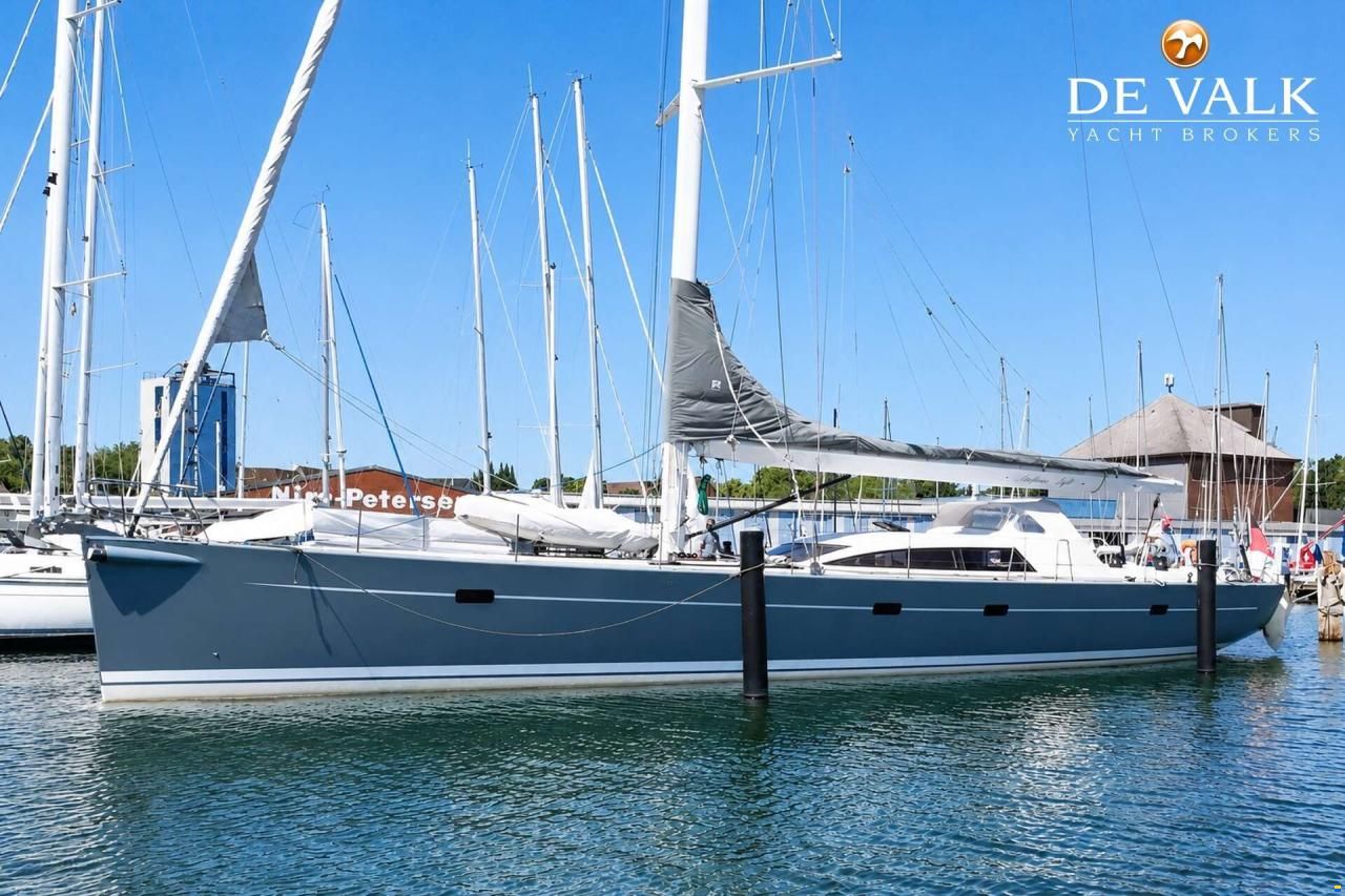 Grand Soleil 70