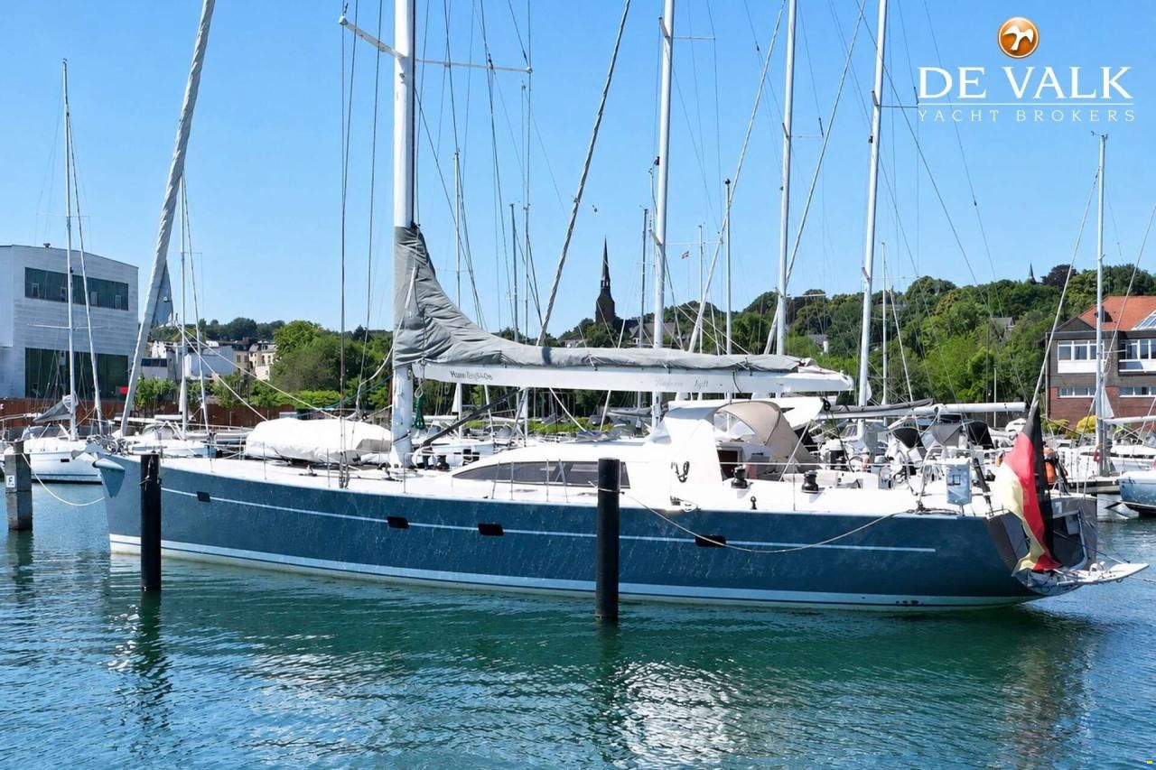 Grand Soleil 70