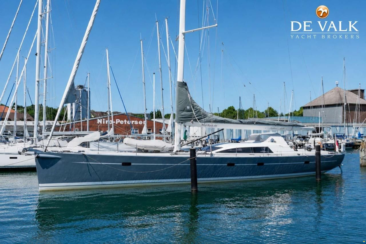 Grand Soleil 70