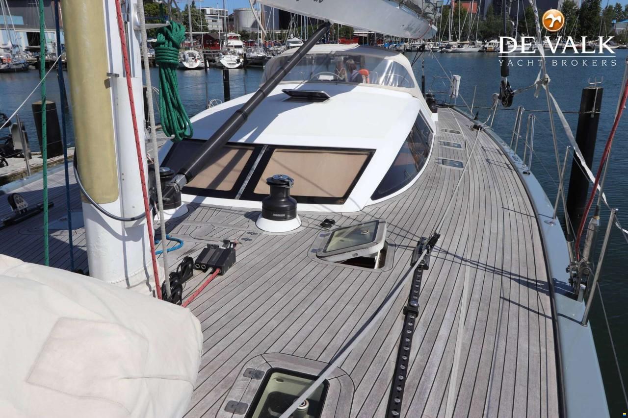 Grand Soleil 70