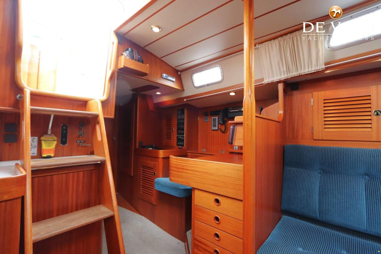 Hallberg-Rassy 39