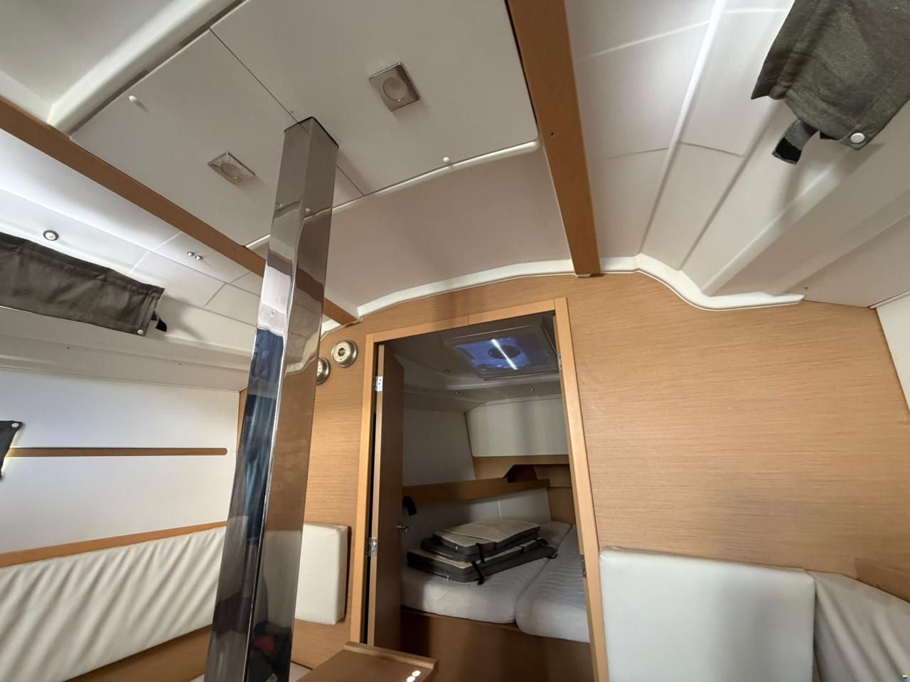 Jeanneau sun odyssey 349