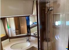 Ferretti 550