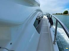 Ferretti 550