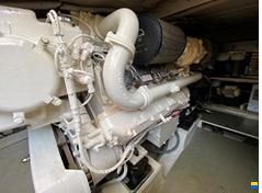 Ferretti 550