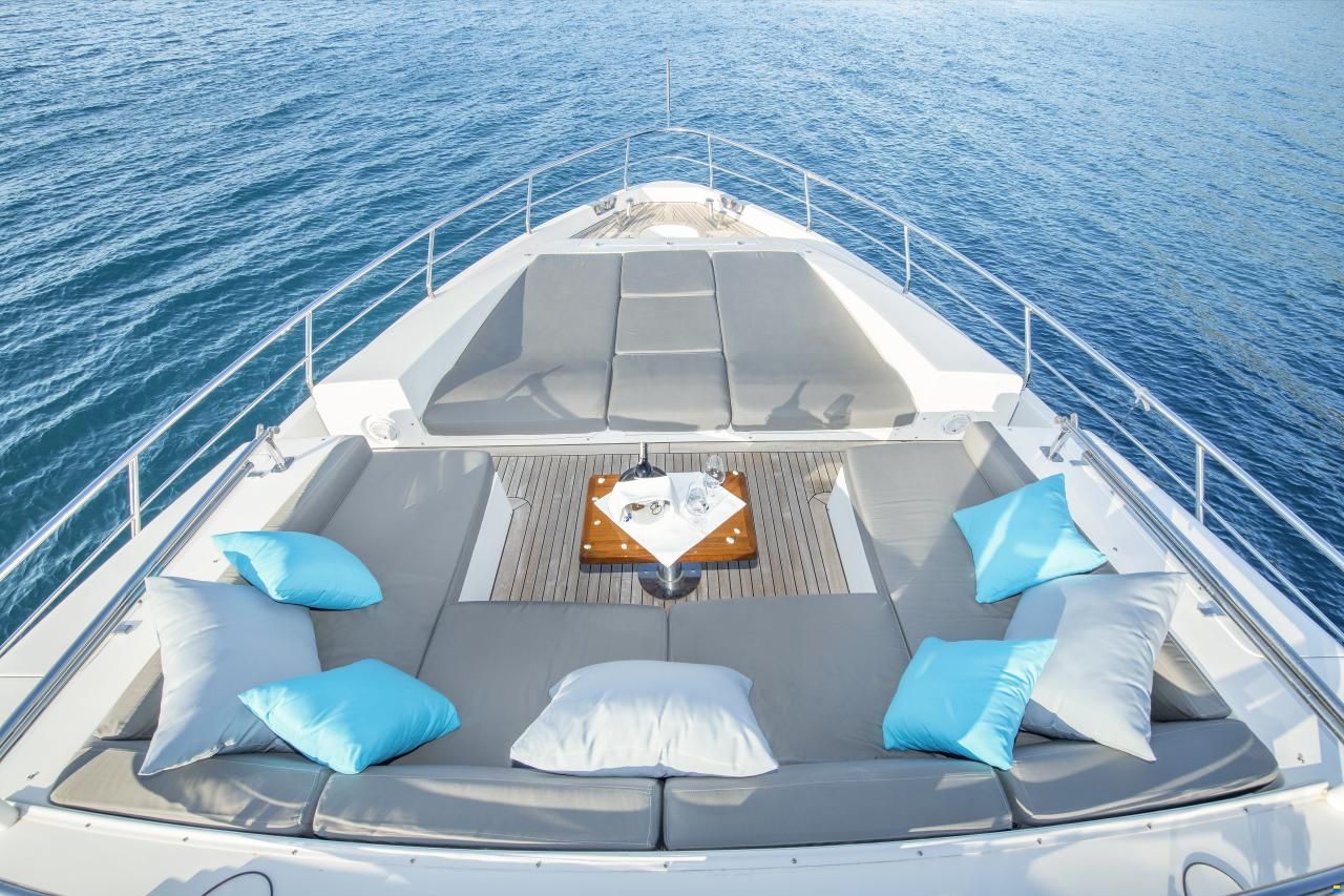 Azimut 84 Fly