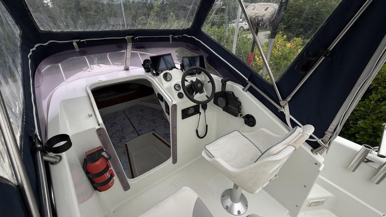 Galia 660 Cabin