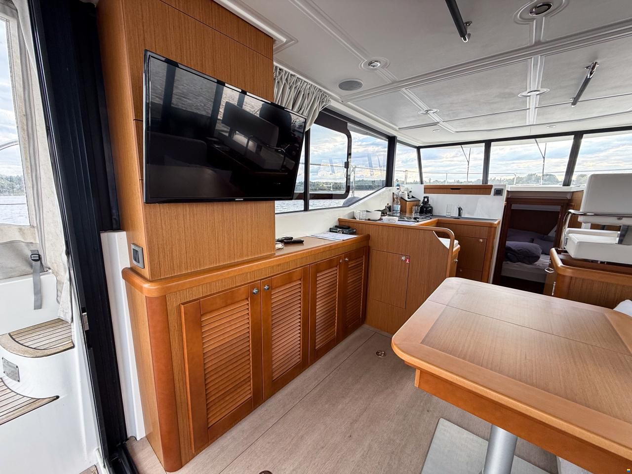 Beneteau Swift Trawler 35