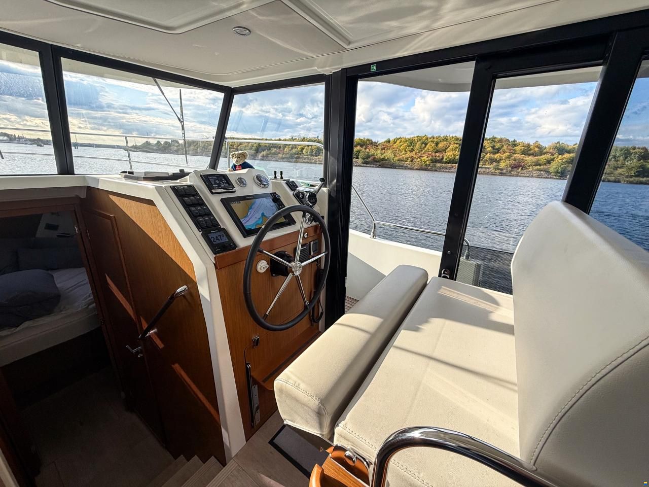 Beneteau Swift Trawler 35