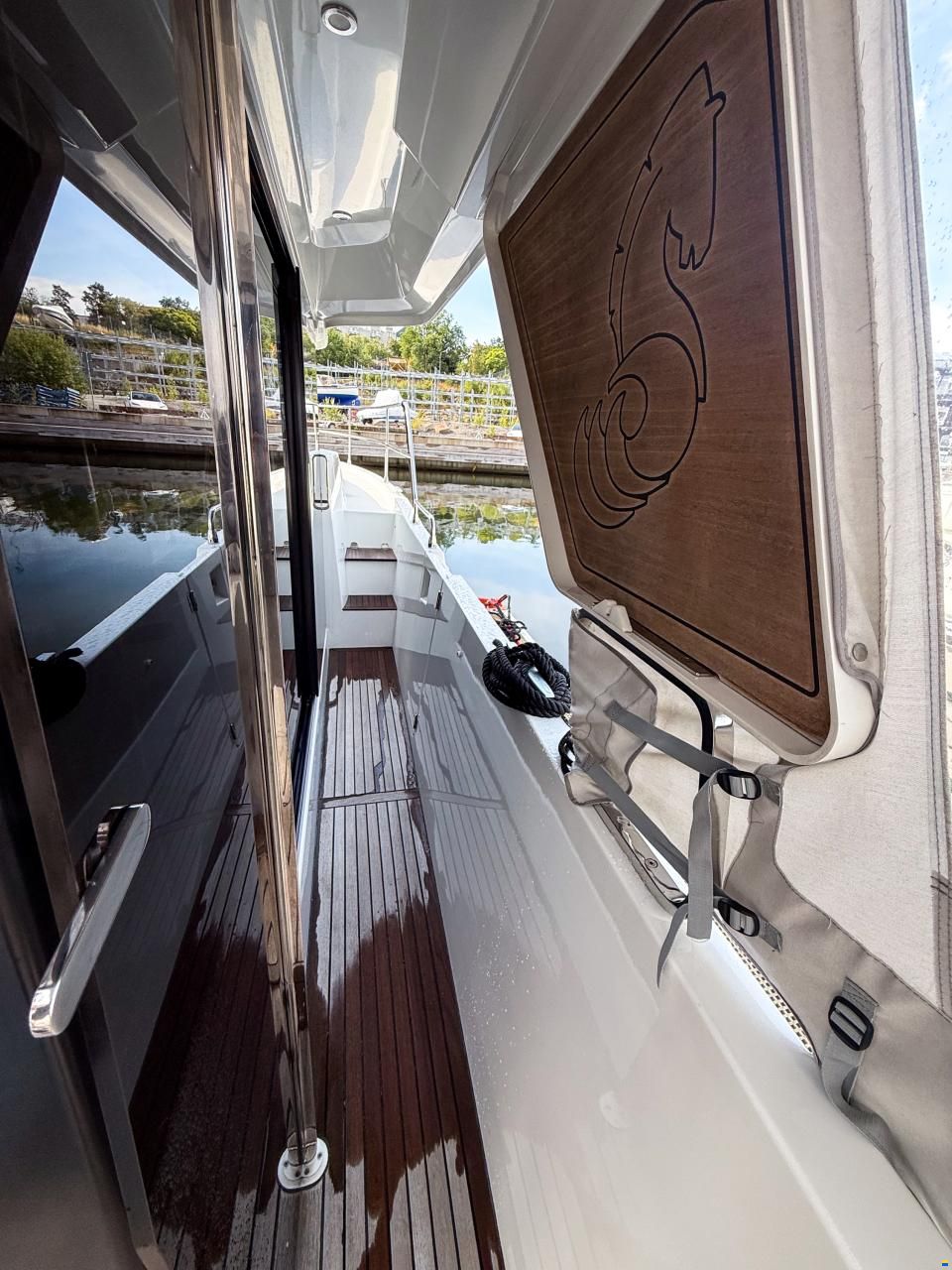 Beneteau Swift Trawler 35