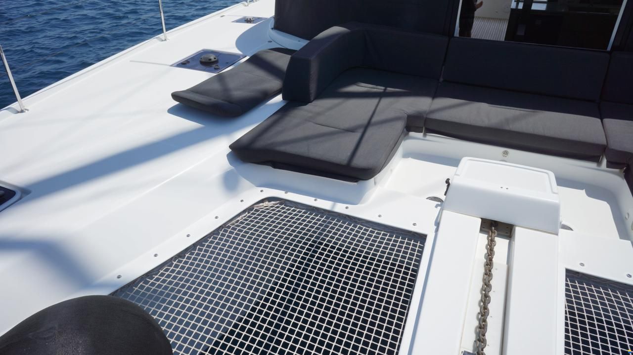 Lagoon 46 FLY