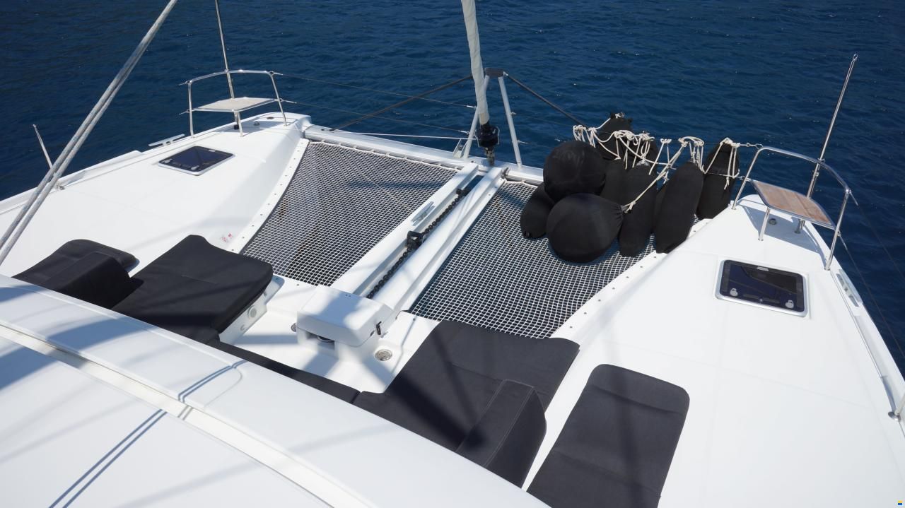 Lagoon 46 FLY