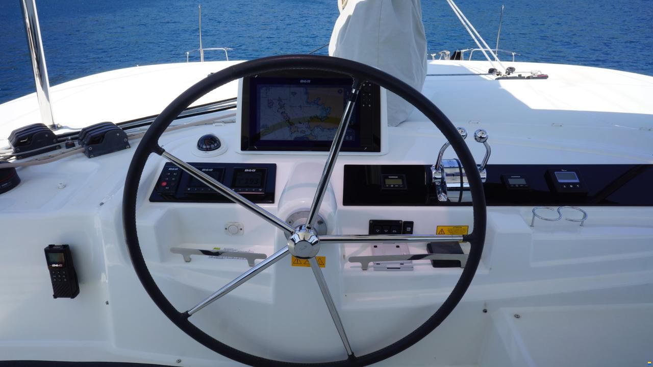 Lagoon 46 FLY