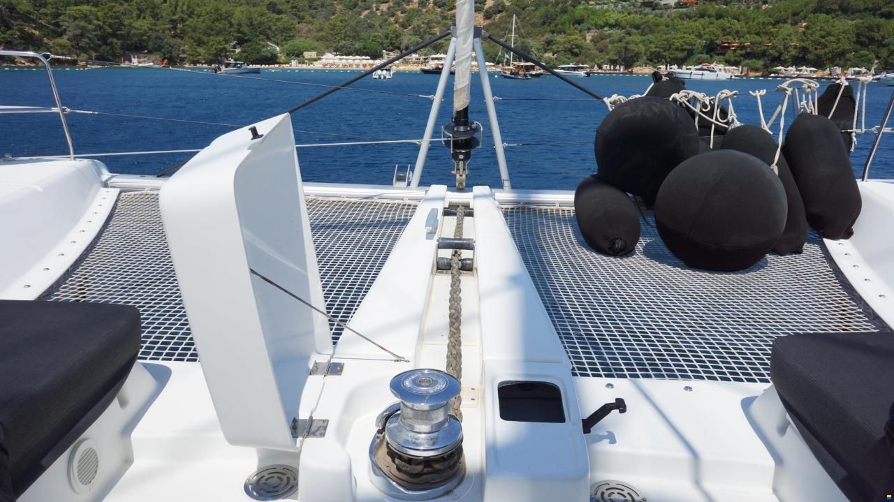 Lagoon 46 FLY
