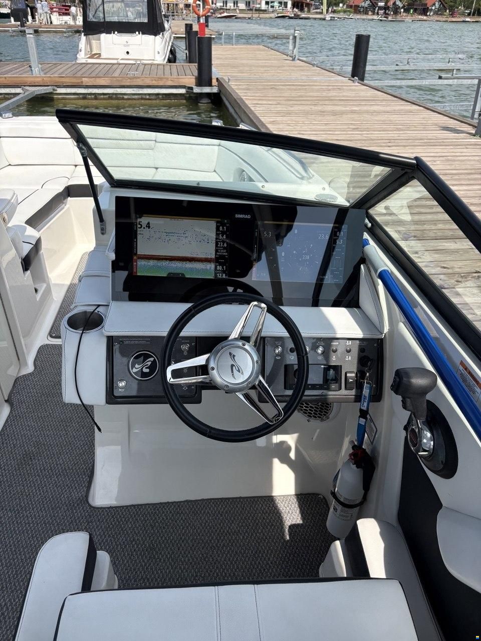 Sea Ray 270 Sundeck