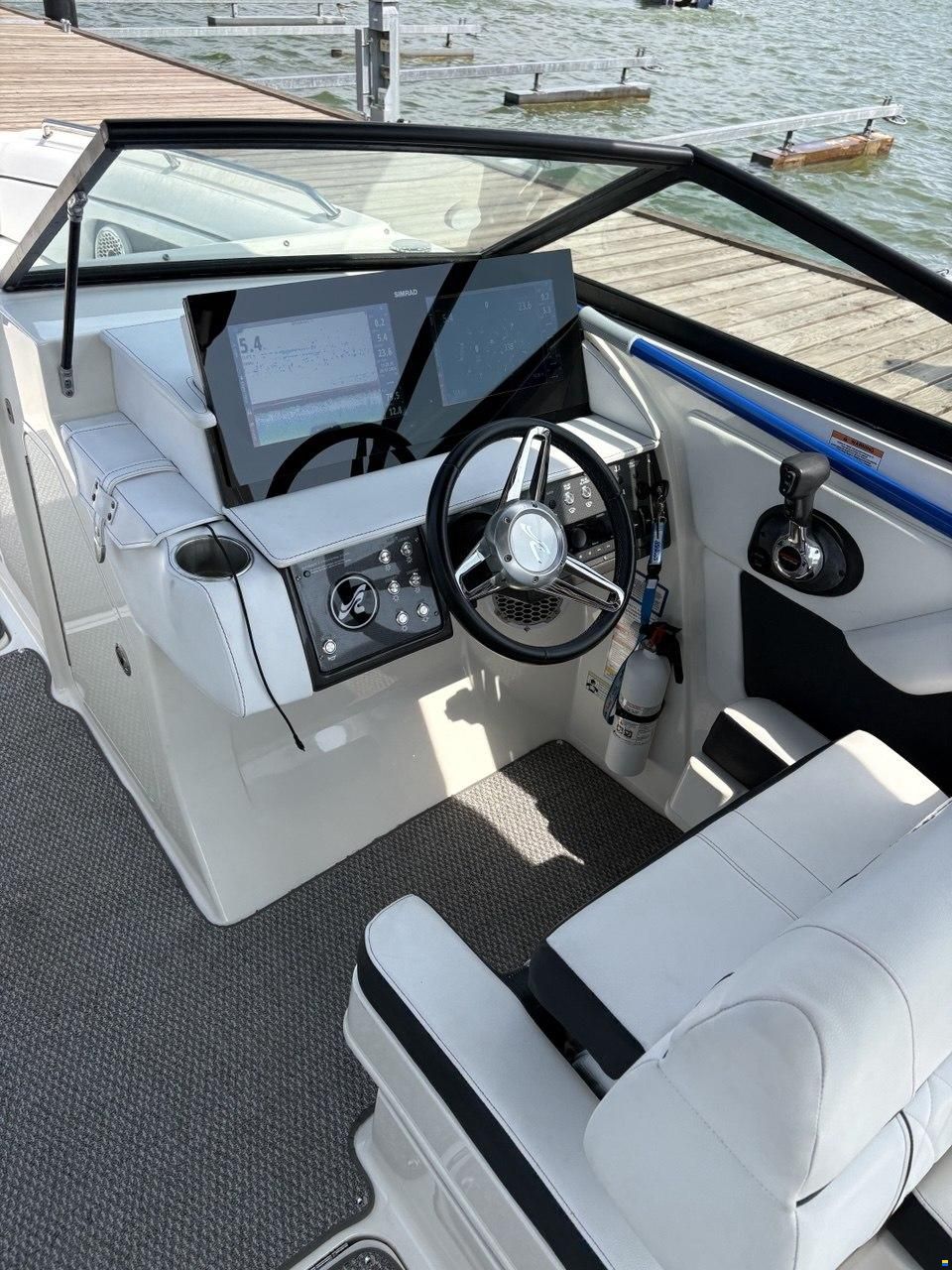 Sea Ray 270 Sundeck