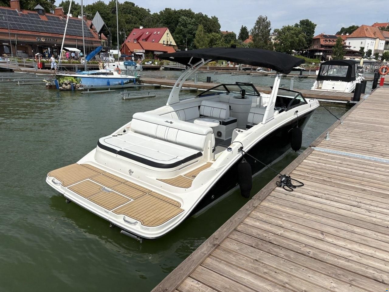 Sea Ray 270 Sundeck