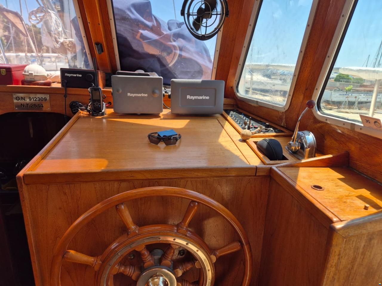 Nauticat 52