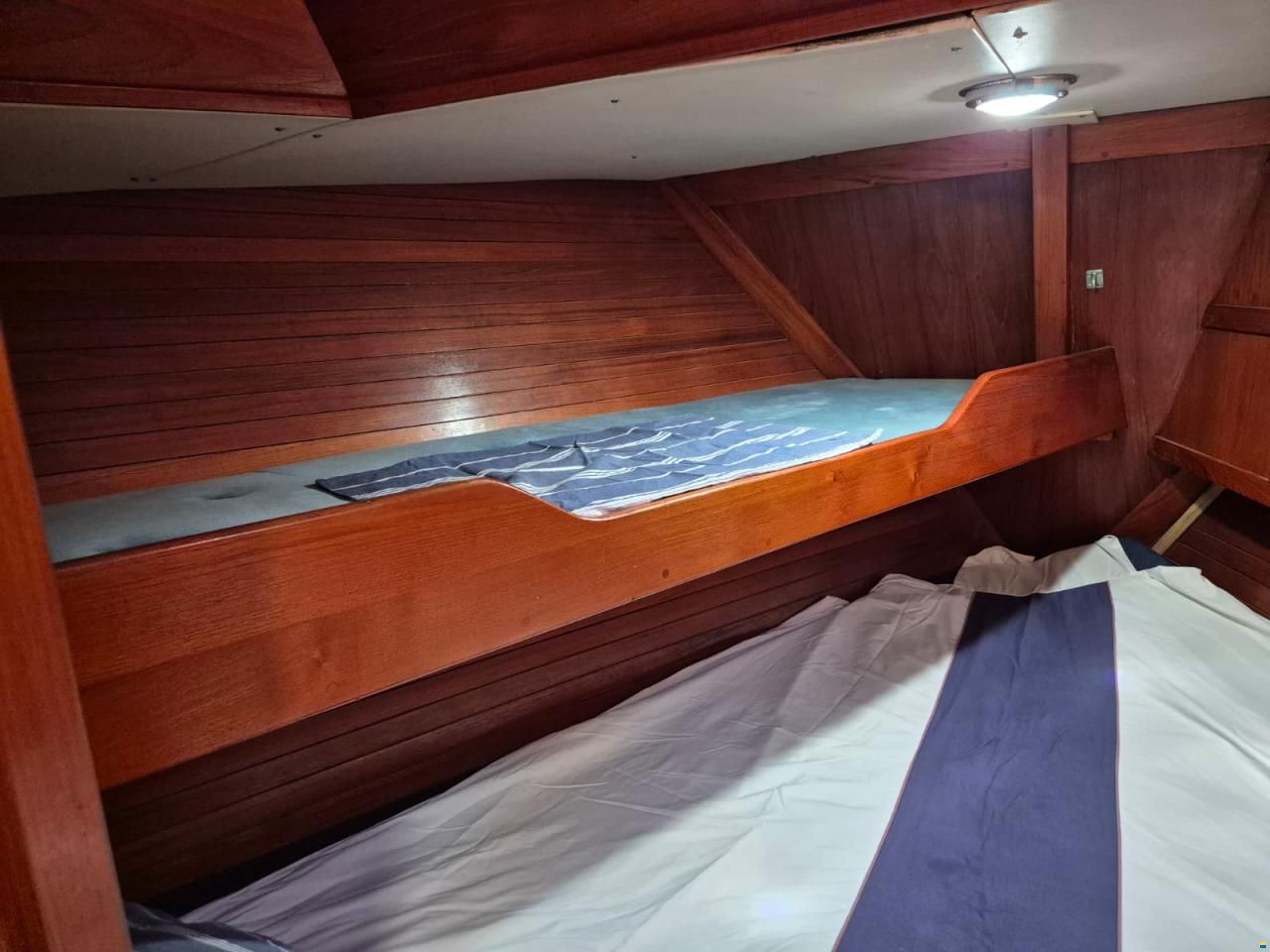Nauticat 52