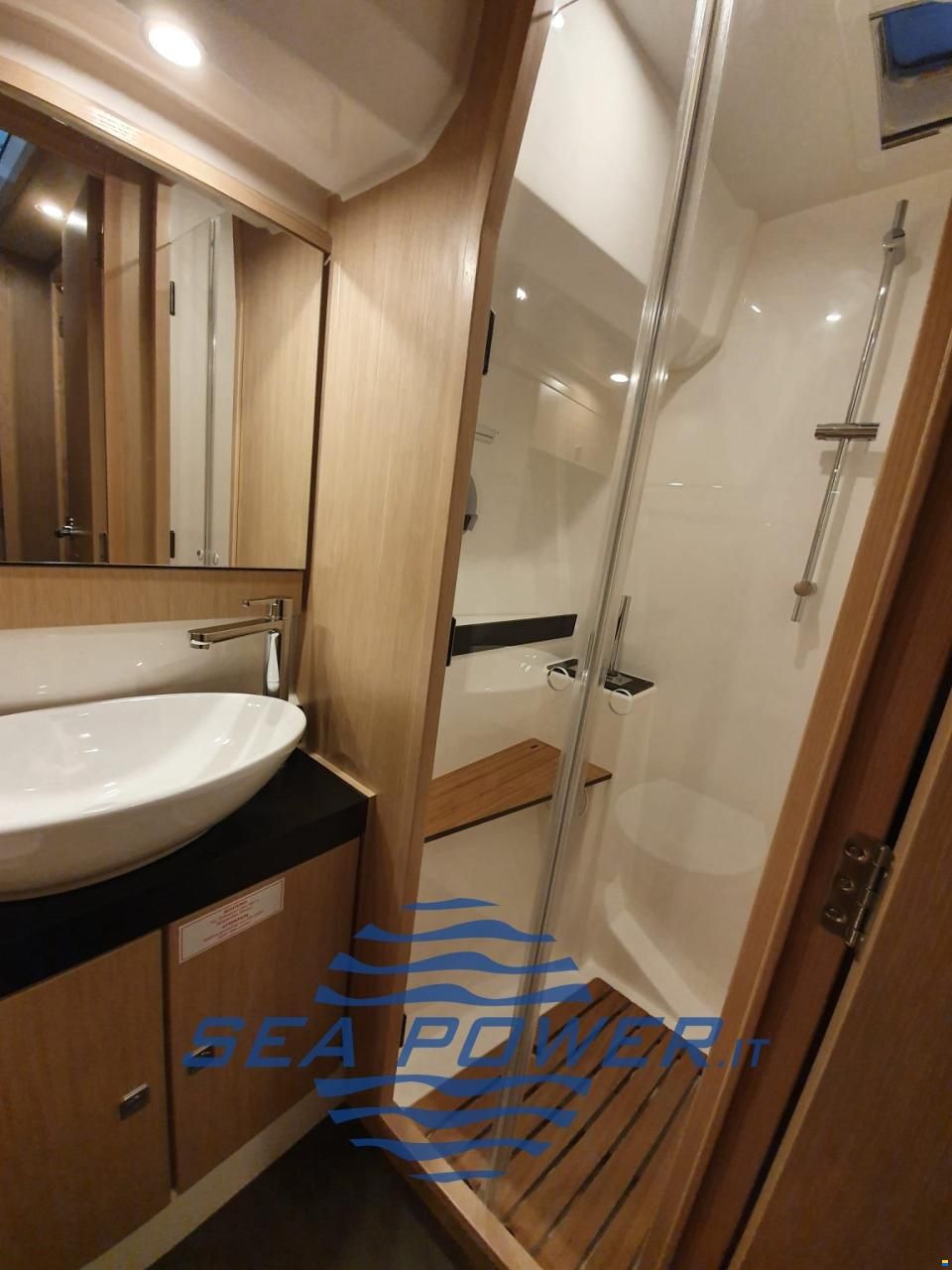 Bavaria Virtess 420 Fly