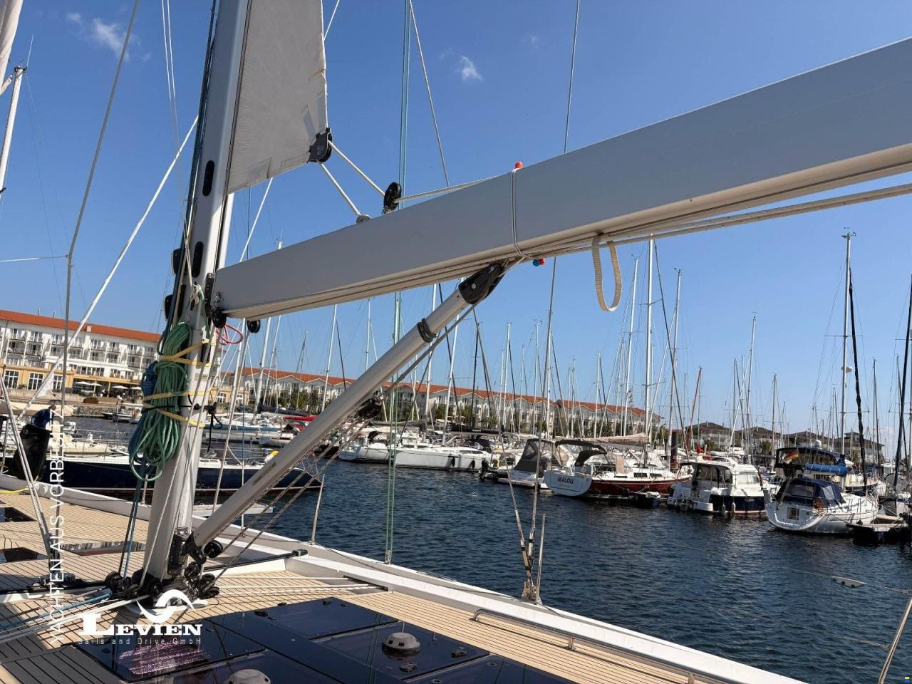 Hanse 588