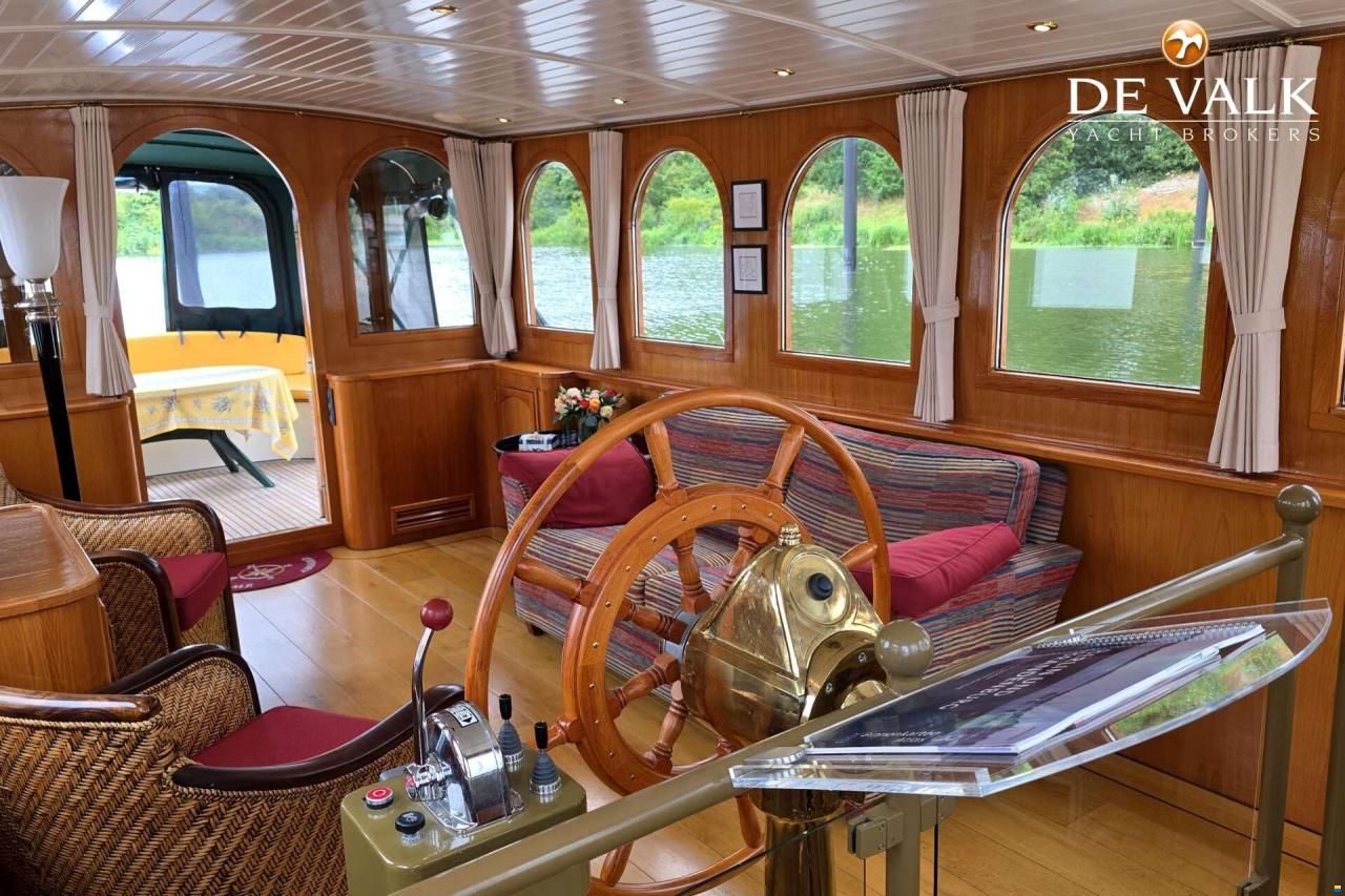 Luxe motor 1900