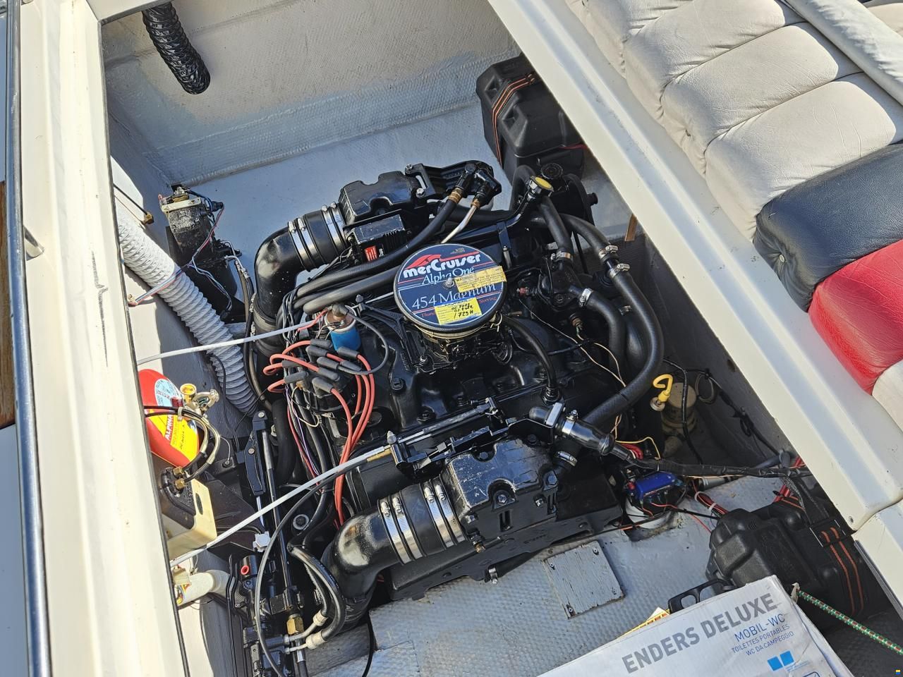 Century Ultra 2 - Mercruiser 454 Magnum